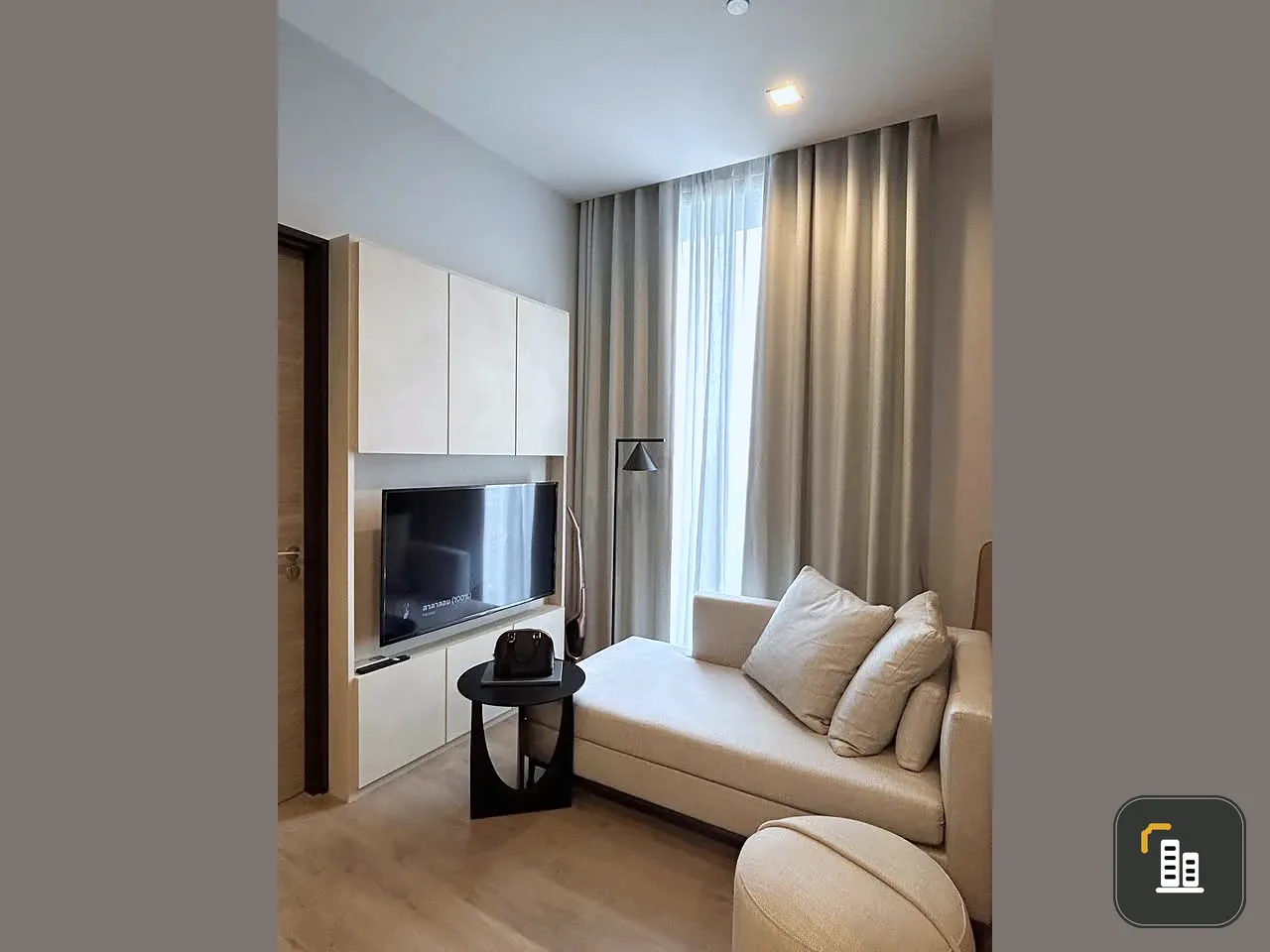 For rent: The Crest Park Residences, ready to move in, fully furnished, built-in furniture, hurry and reserve now+++