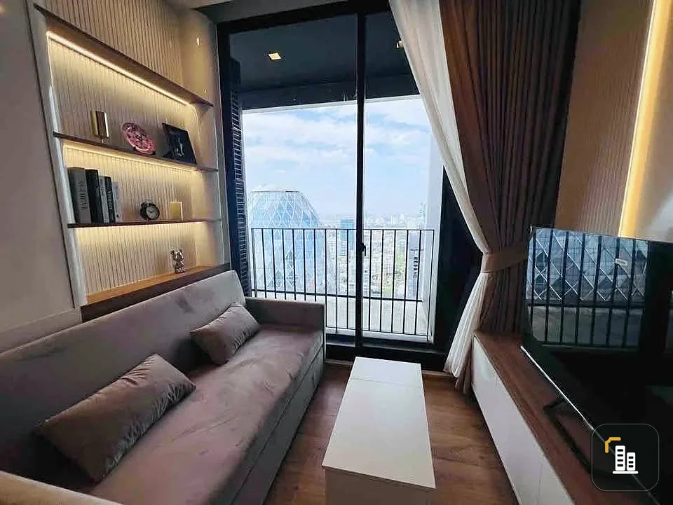 Urgent sale!! Noble Around Ari Condo, beautiful room on the 38th floor with panoramic views. Don't wait! Reserve now!!