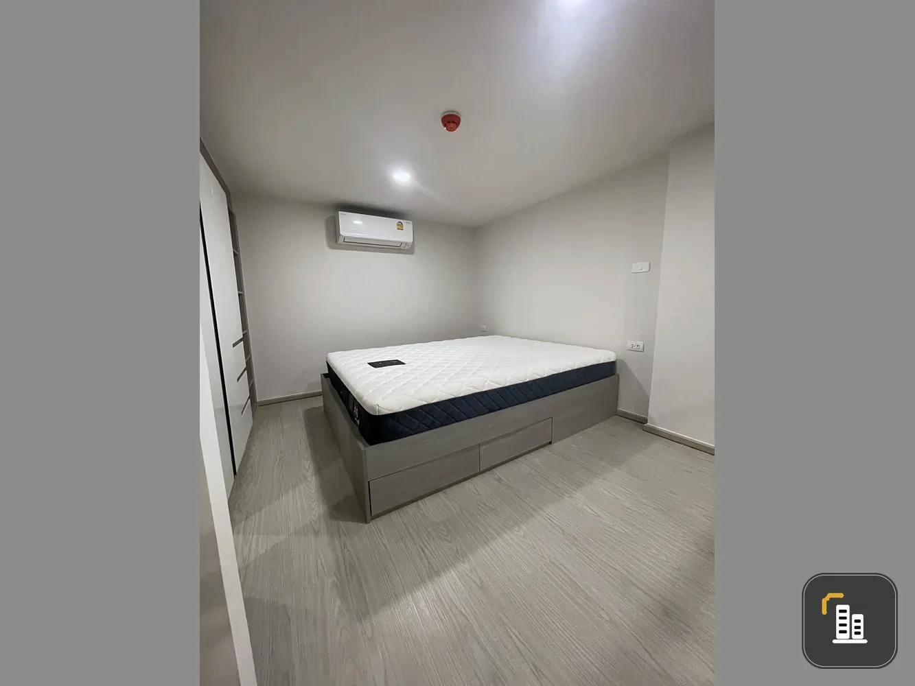 For sale/rent: Origin Plug & Play Ramkhamhaeng Triple Station, 9th floor, east facing, open view, good breeze, morning sun, come and reserve now.