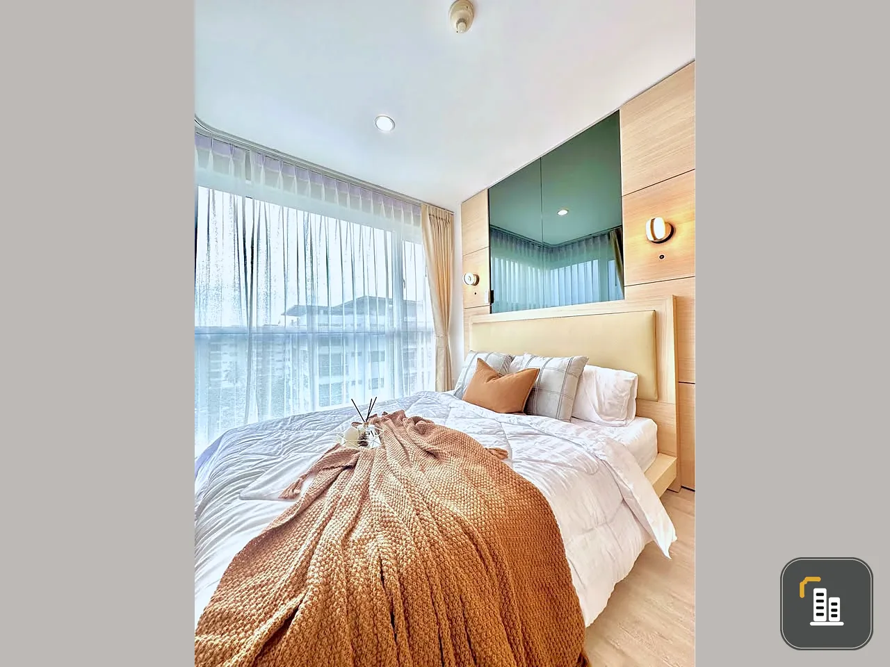 Metro Park Sathorn for sale, 2 bedrooms, corner unit, fully built-in, decorated in a modern minimalist style. Hurry and reserve now!