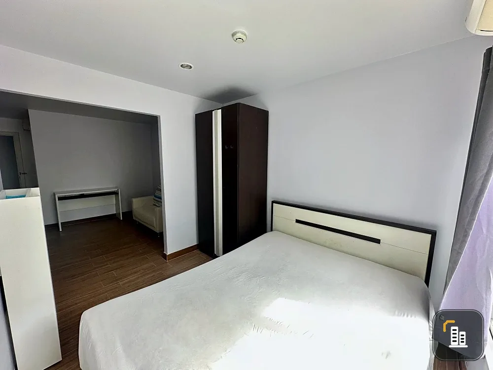 For sale: Regent Home 25 Tiwanon, 1 bedroom, 1 bathroom, fully furnished, ready to move in.