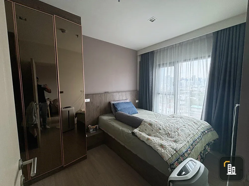 For sale: The Base Phetchaburi-Thonglor with built-in furniture and stunning city views. Reserve now before it's gone.