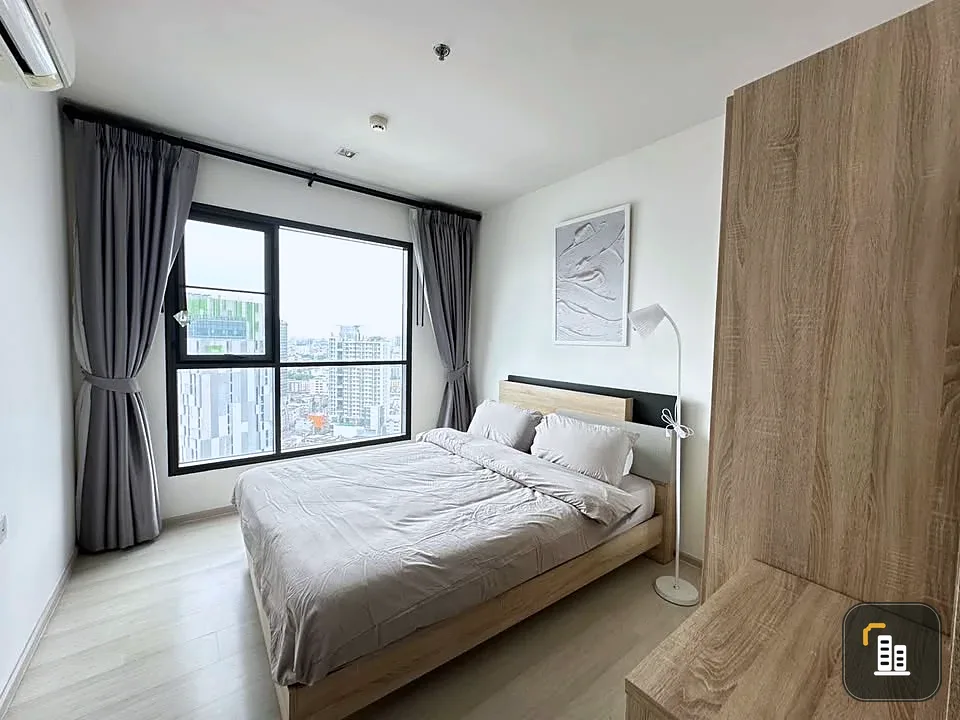 For rent: Life Sukhumvit 48, 26th floor, very high, with a stunning city view, fully furnished, very worth booking.