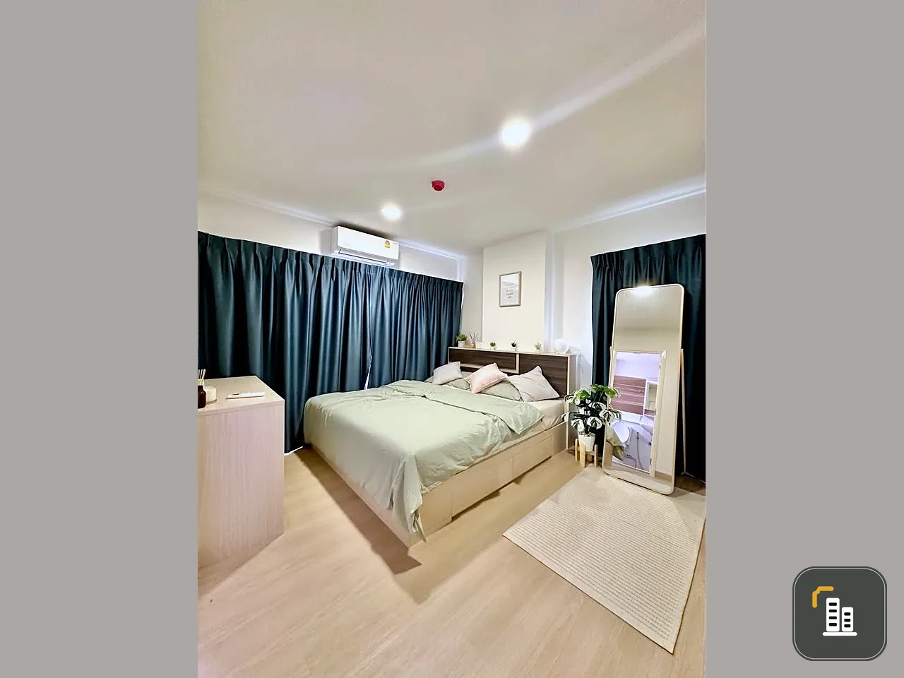 For rent: Plearn Plearn Condominium, Ratchapruek-Pinklao, 2 large rooms, comfortable living, plenty of usable space, move in quickly.