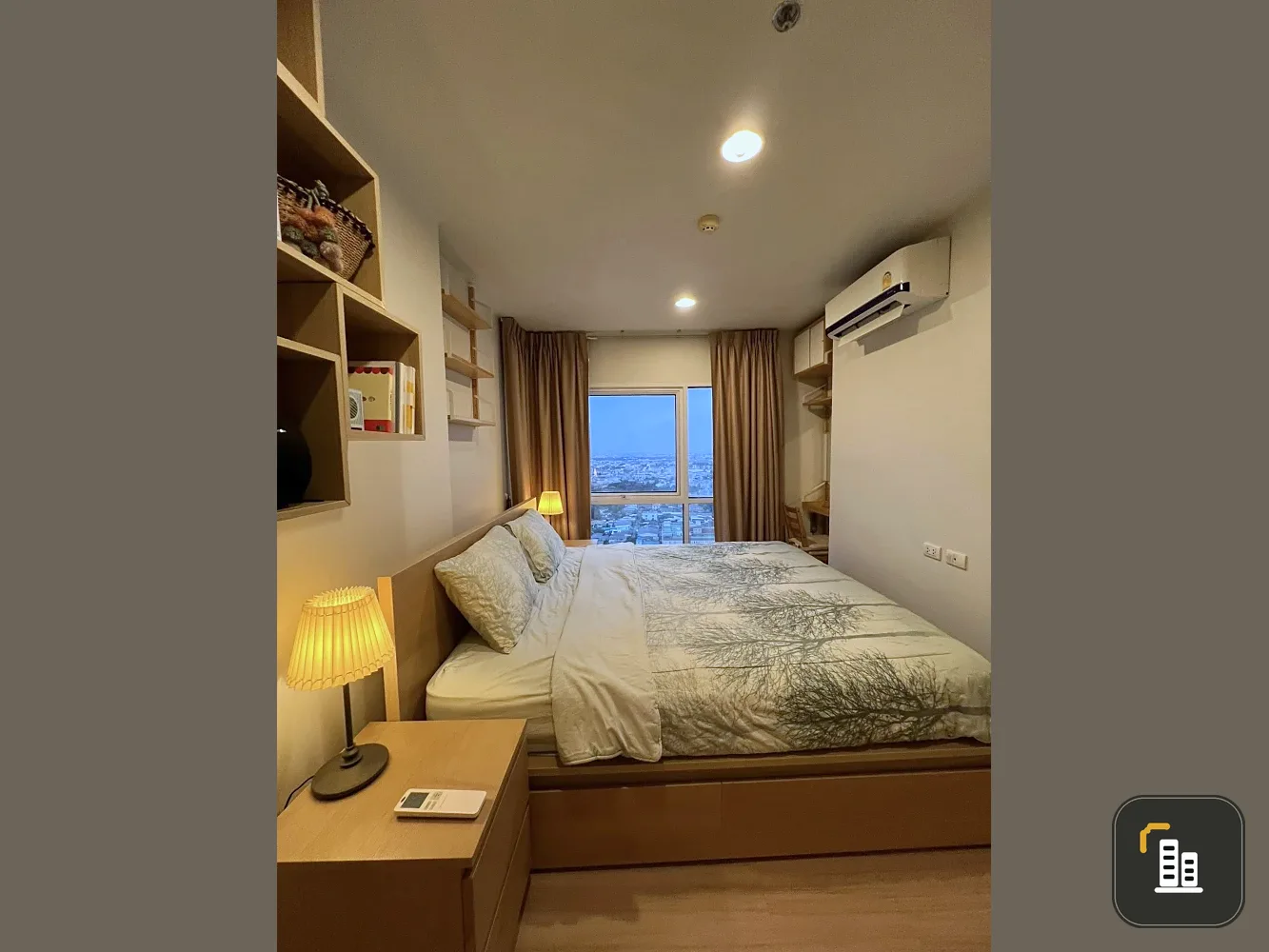 For rent: Bangkok Horizon Ratchada-Thaphra, private balcony, panoramic city view, 27th floor, just bring your luggage and move in.