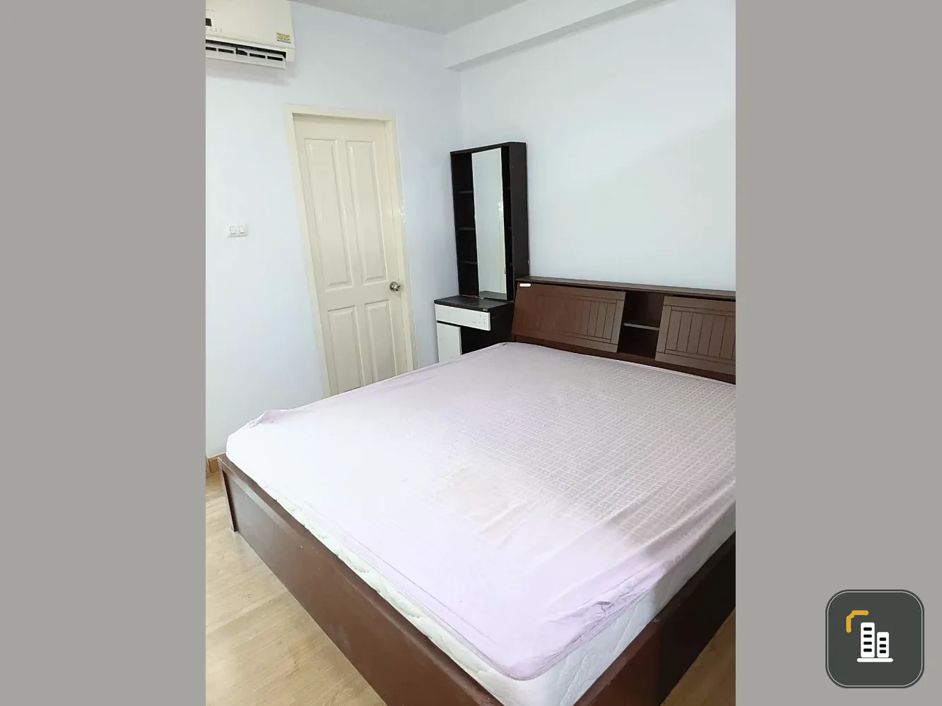 For sale: Supalai Park Tiwanon, 10th floor, pool view, fully furnished, ready to move in, reserve now!
