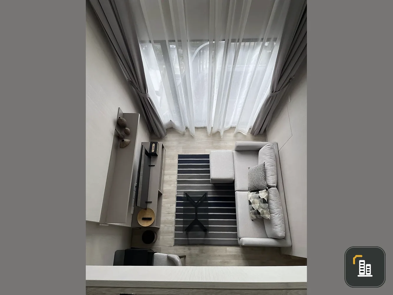For rent: Ideo Mobi Sukhumvit East Point, spacious room with lots of usable space, high ceiling, airy, beautiful view. Reserve now!