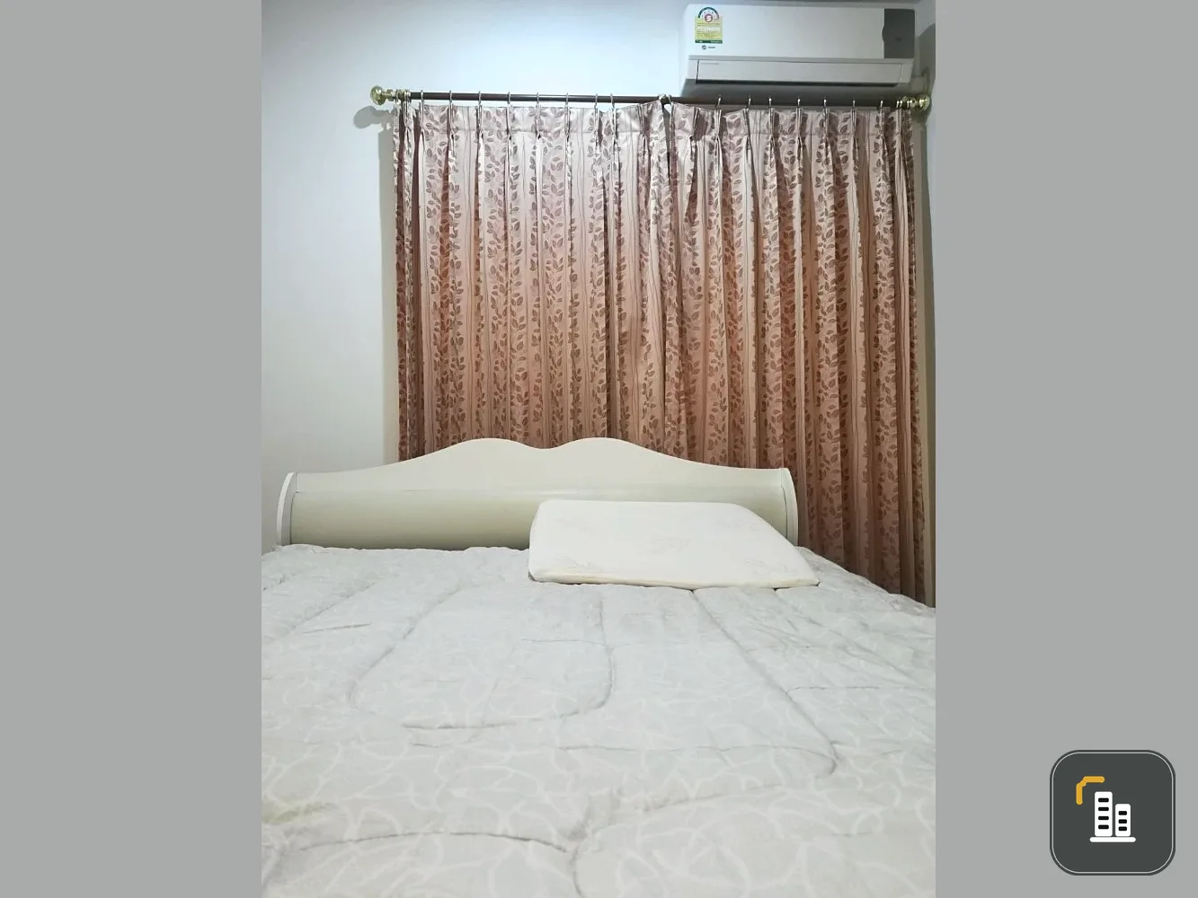 For sale: The Parkland Grand Taksin, high floor, city view, no buildings blocking, fully furnished, interested, hurry and reserve now, urgent!