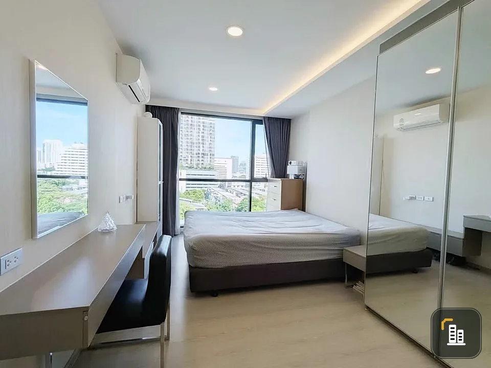 For sale or rent: VTARA Sukhumvit 36, a lovely room with plenty of usable space, beautiful city view, pleasing to the eye, don't miss it.