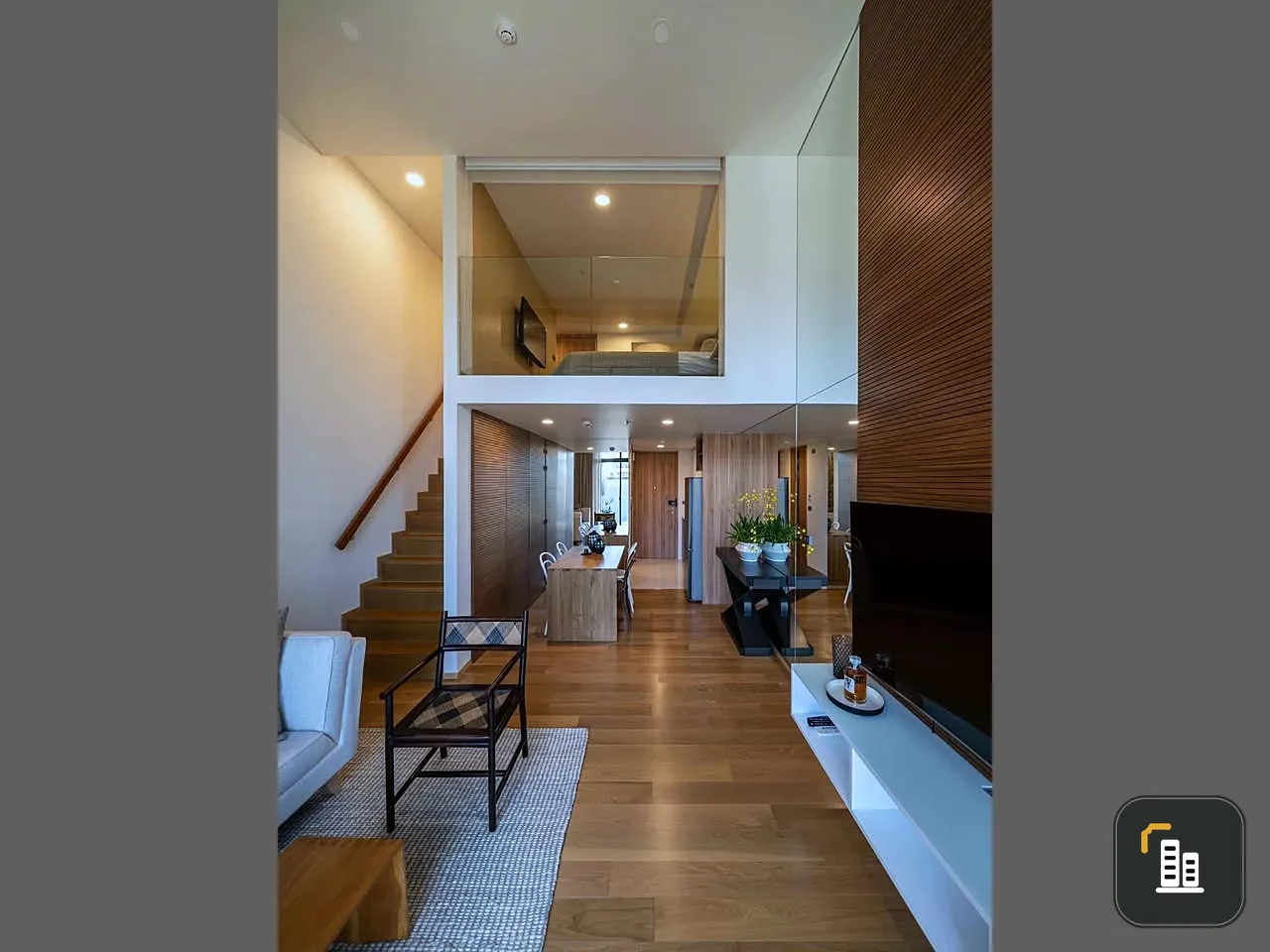 For sale or rent: Siamese Exclusive Sukhumvit 31, duplex room with plenty of usable space. Hurry and reserve before it's too late.