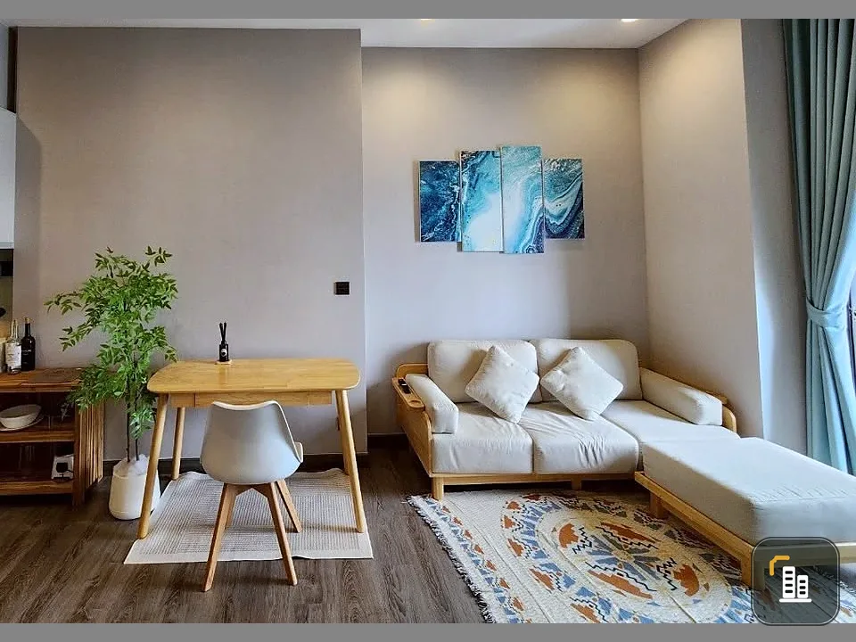 For sale: Urbano Rajavithi corner room with privacy, plenty of usable space, beautiful view of the Chao Phraya River. Don't miss it!