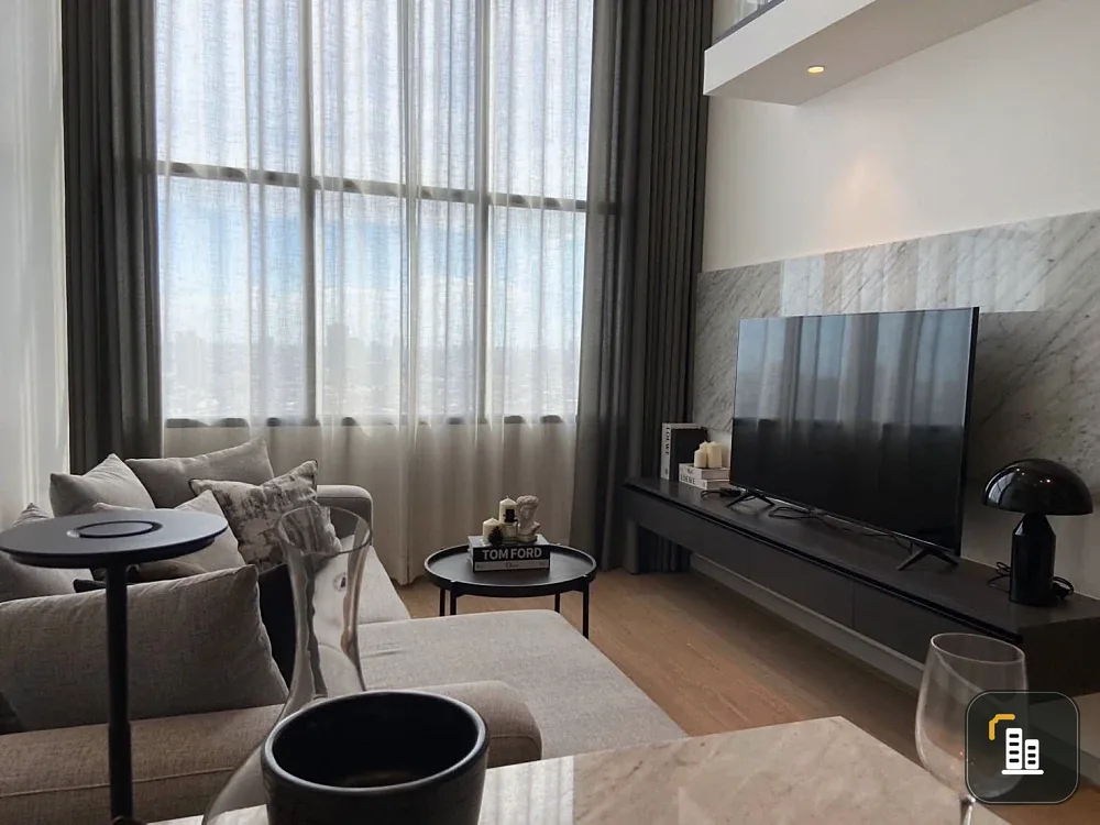 Knightsbridge Prime Sathorn for rent, very high floor room, decorated in Modern Contemporary style, must reserve.