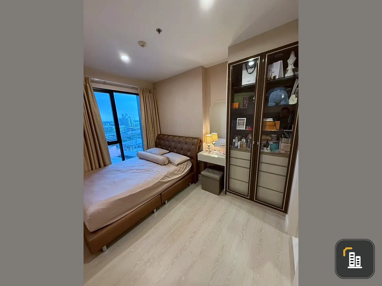 Condo for sale/rent, ready to move in, The Niche Pride Thonglor-Phetchaburi, bright room, pleasant view, built-in furniture, reserve now!