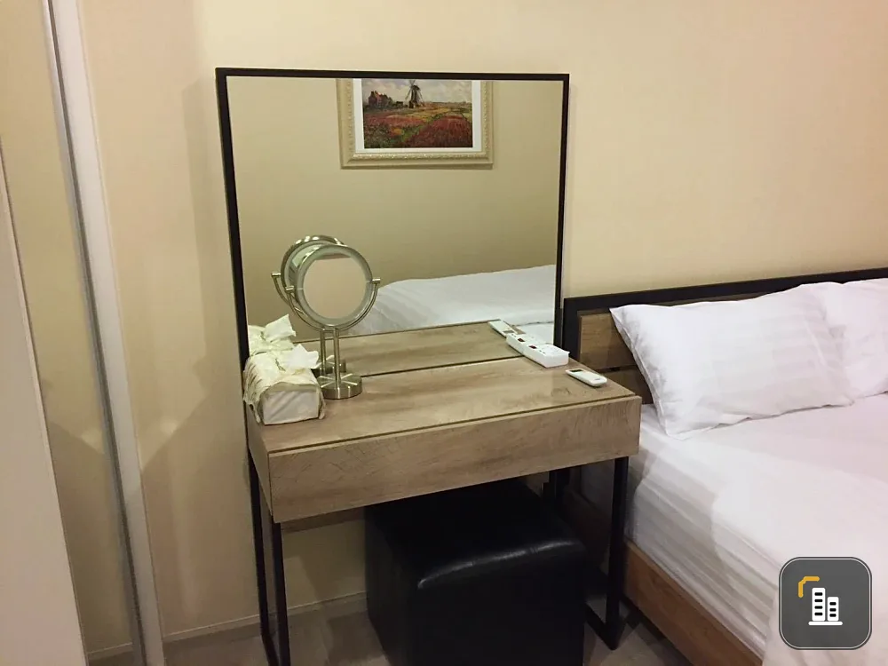 Plum Condo Central Station Phase 2 for sale, first corner building, can walk to Central in a chill way, comes with furniture + electrical appliances,