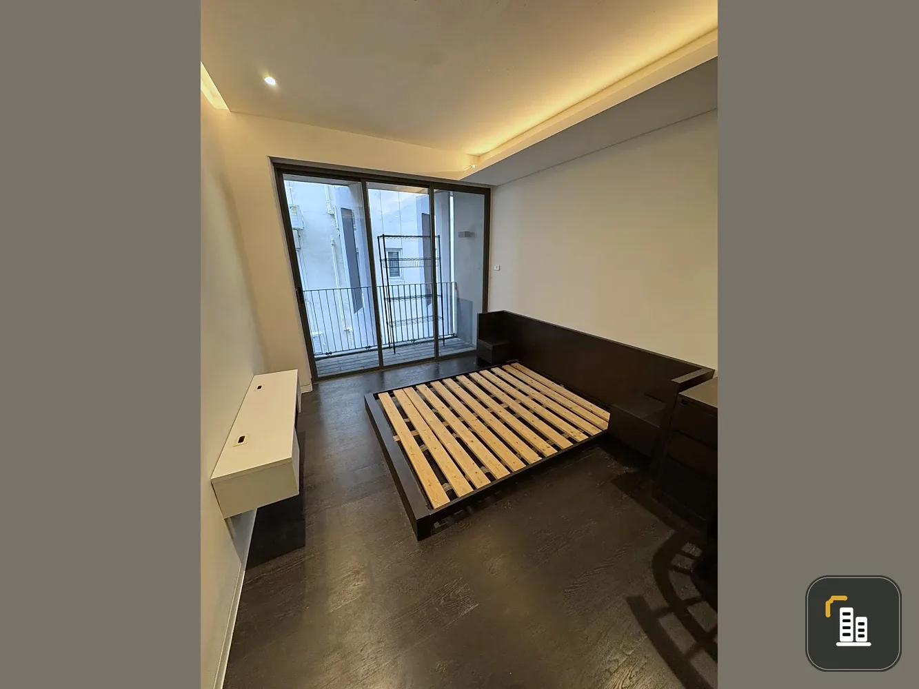 For Sale Rent!! Siamese Gioia Sukhumvit 31 Condo, 5th Floor. Great location, affordable price, ready to move in! Reserve now!!