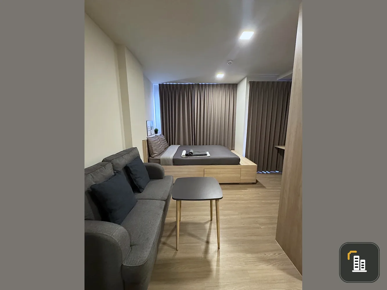 For rent or sell: The Move Bangna, a lovely room with complete furniture and appliances, plus an affordable price. Don't miss out!