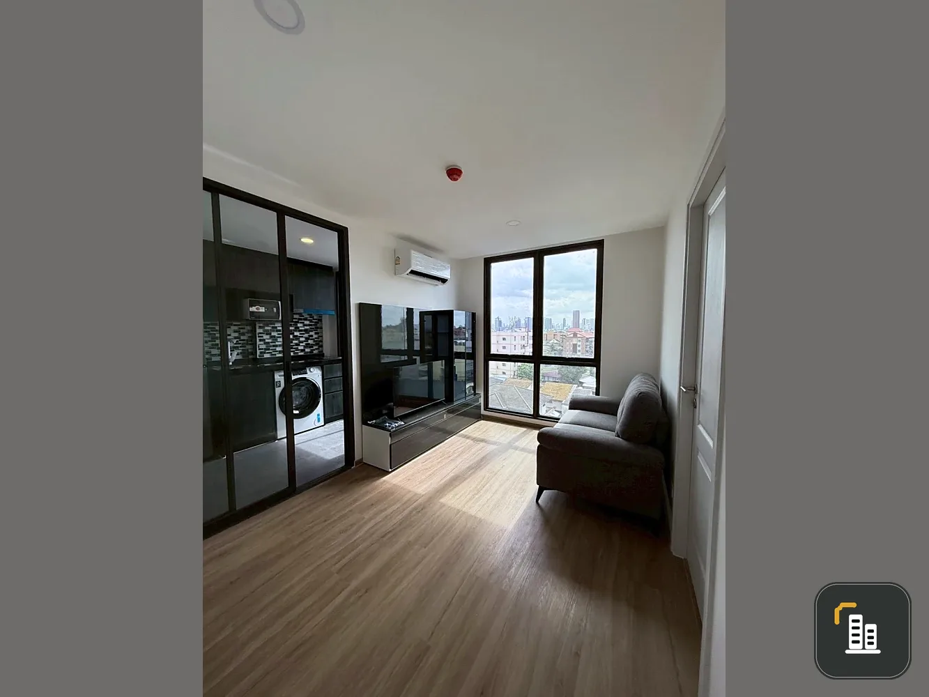 For rent: Cybiq Rama 9-Ramkhamhaeng 24, 2 bedrooms, 1 bathroom, 8th floor, city view, pets allowed, don't miss out!
