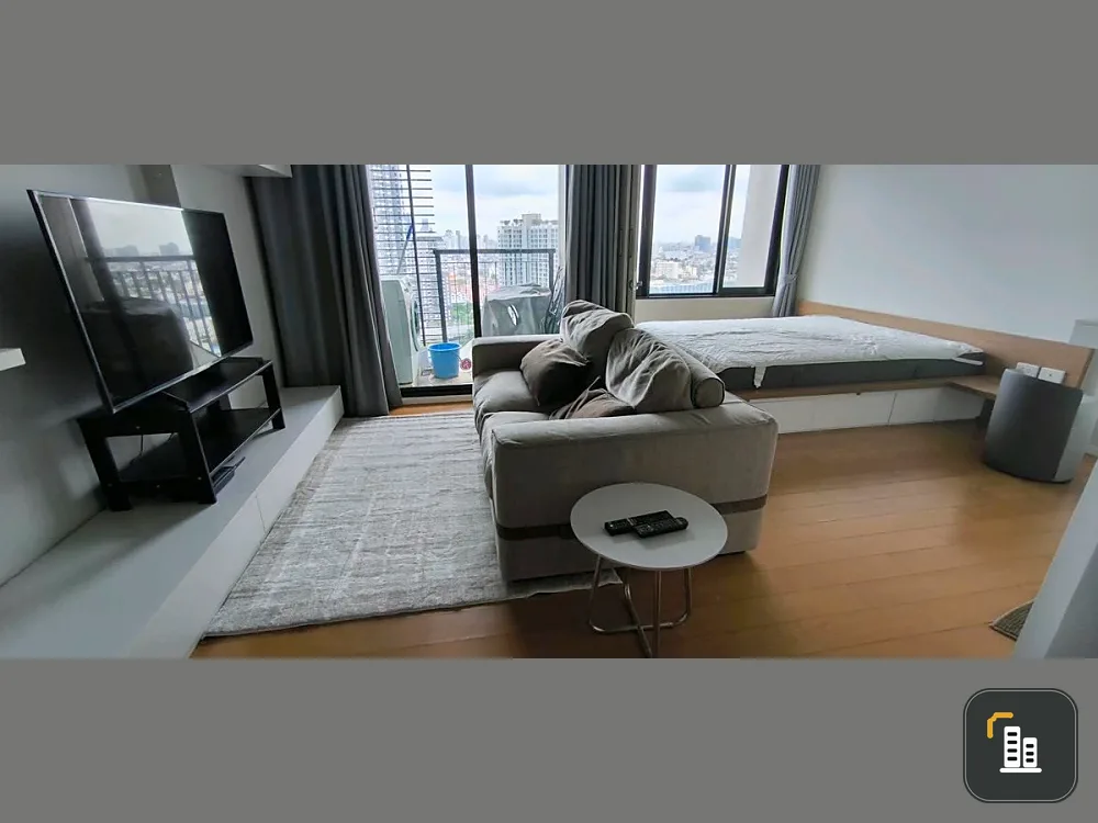 Blocs 77, a lovely room for rent, fully furnished and equipped with appliances. Reserve now!