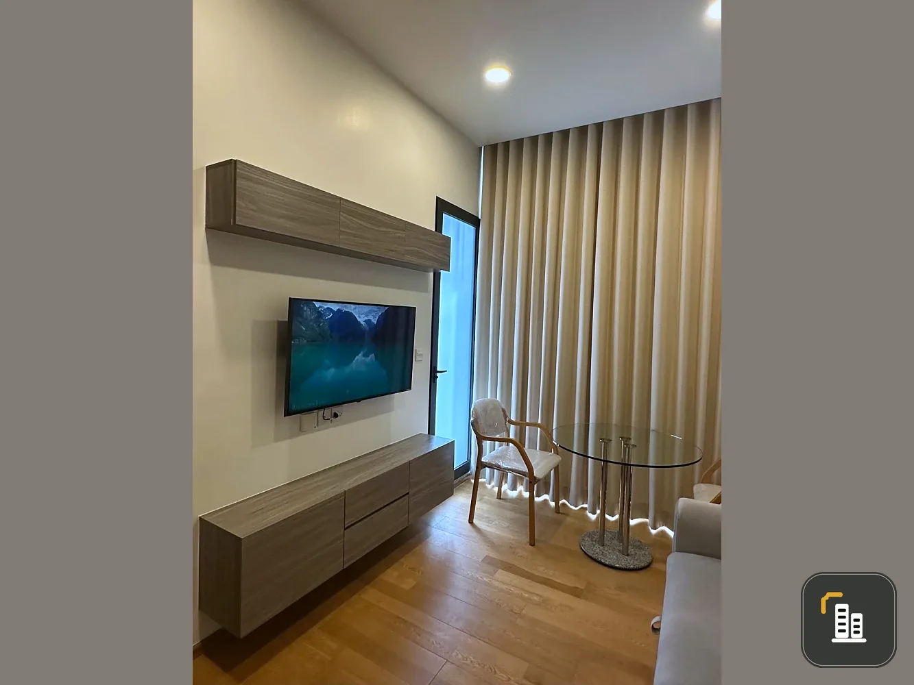 Wish Signature 2 Midtown Siam for rent, spacious room, comfortable, fully furnished, reserve now, hurry!