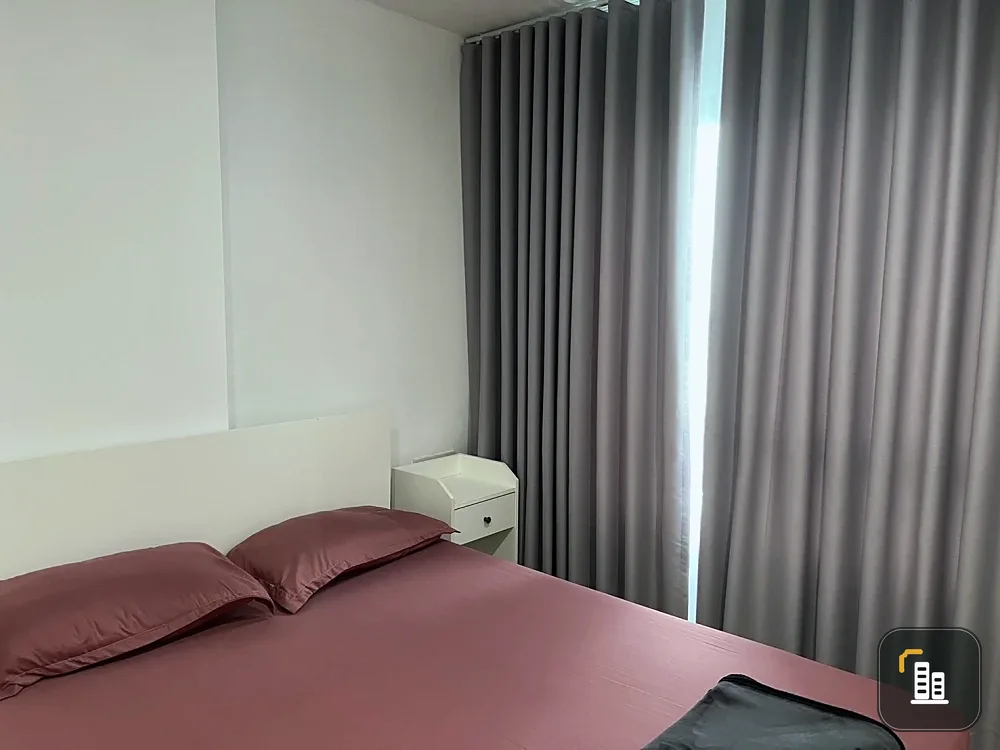 Urgent sale!! Rich Park Triple Station Condo, 33rd floor, beautiful room, fully furnished, ready to move in. Don't miss out!!